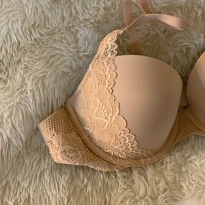 Savage x Fenty lacy bra